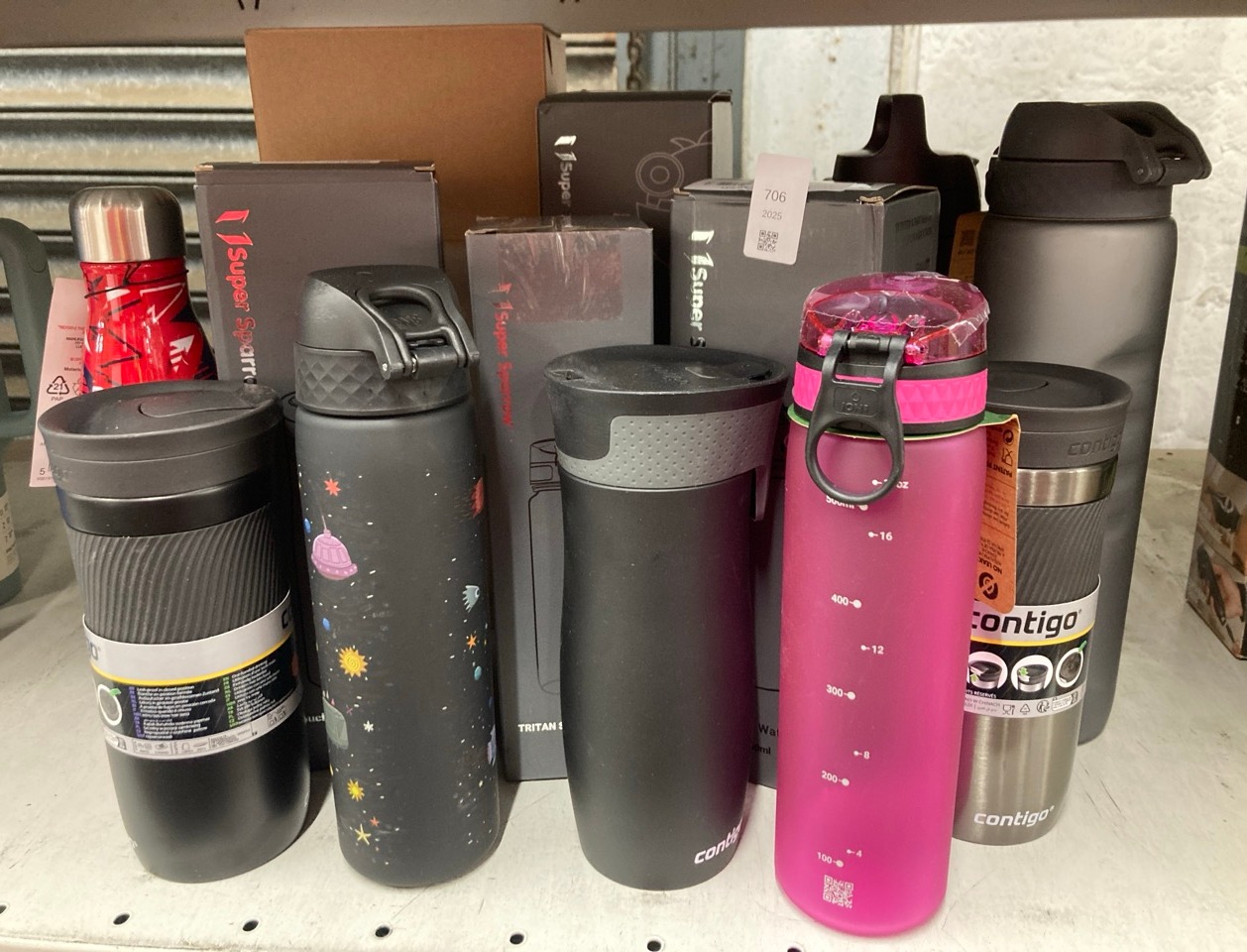Lot 706  
            Edinburgh SR24 - Delivery Only 

                
QUANTITY OF ITEMS TO INCLUDE CONTIGO TRAVEL MUG BYRON, STAINLESS STEEL THERMAL-MU...