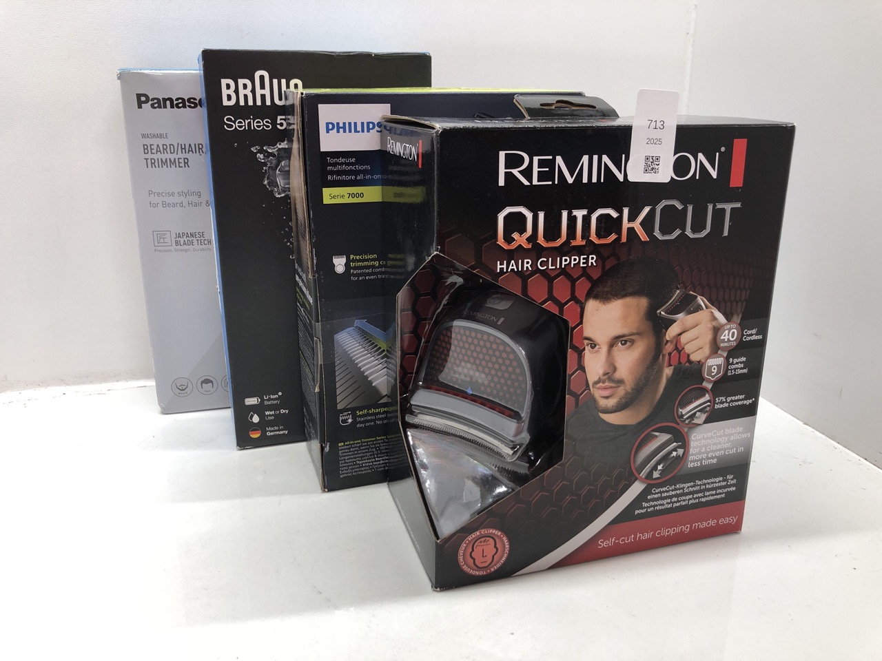 Lot 713  
            Edinburgh SR24 - Delivery Only 

                
QUANTITY OF HEALTH & BEAUTY ITEMS TO INCLUDE REMINGTON QUICK CUT HAIR CLIPPERS WI...