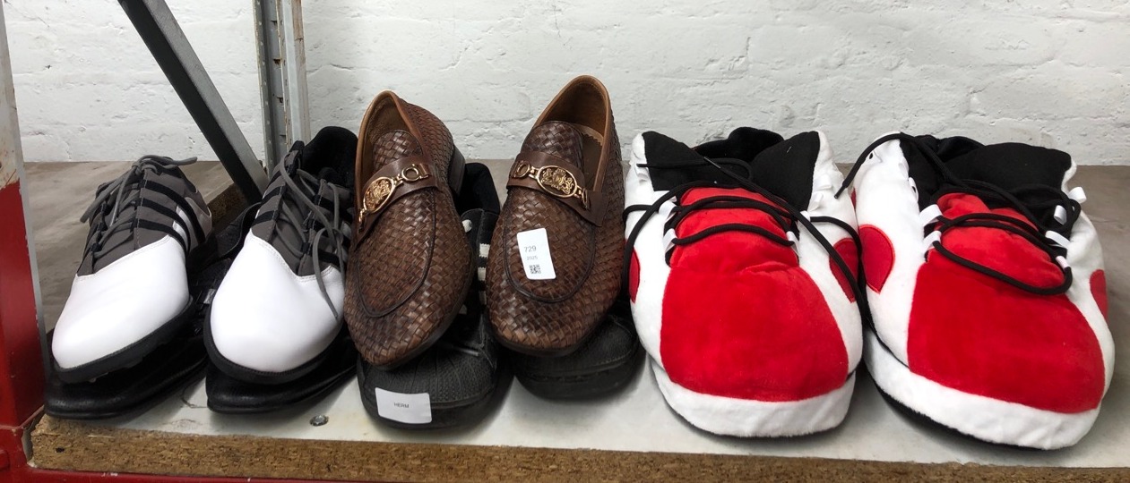 Lot 729  
            Edinburgh SR24 - Delivery Only 

                
QUANTITY OF FOOTWEAR TO INCLUDE ADIDAS TRAINERS BLACK/ WHITE UK SIZE 6: LOCATION ...