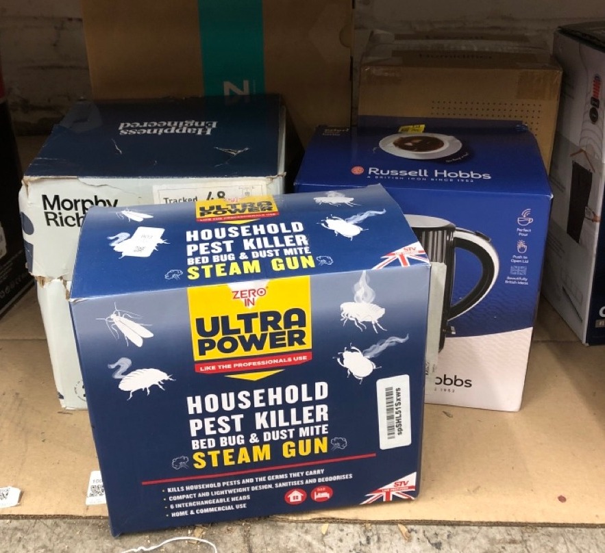 Lot 803  
            Edinburgh SR24 - Delivery Only 

                
QUANTITY OF KITCHEN & APPLIANCES ITEMS TO INCLUDED RUSSELL HOBBS EDEN BLACK KETTL...