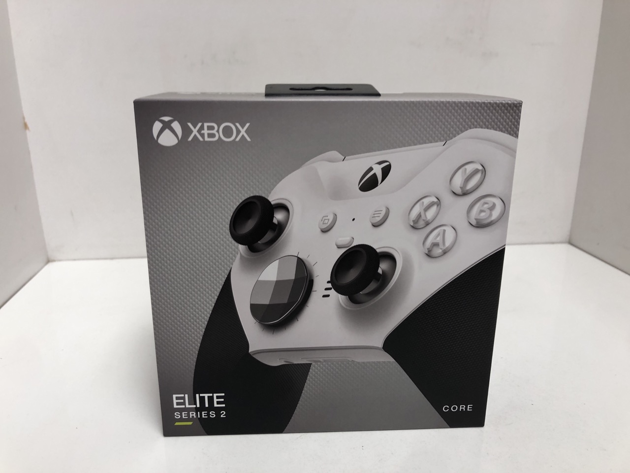 Lot 15  
            Edinburgh SR34 - Delivery Only 

                
XBOX ELITE BLUETOOTH WIRELESS CONTROLLER SERIES 2 - CORE EDITION (WHITE) FOR PC, ...
