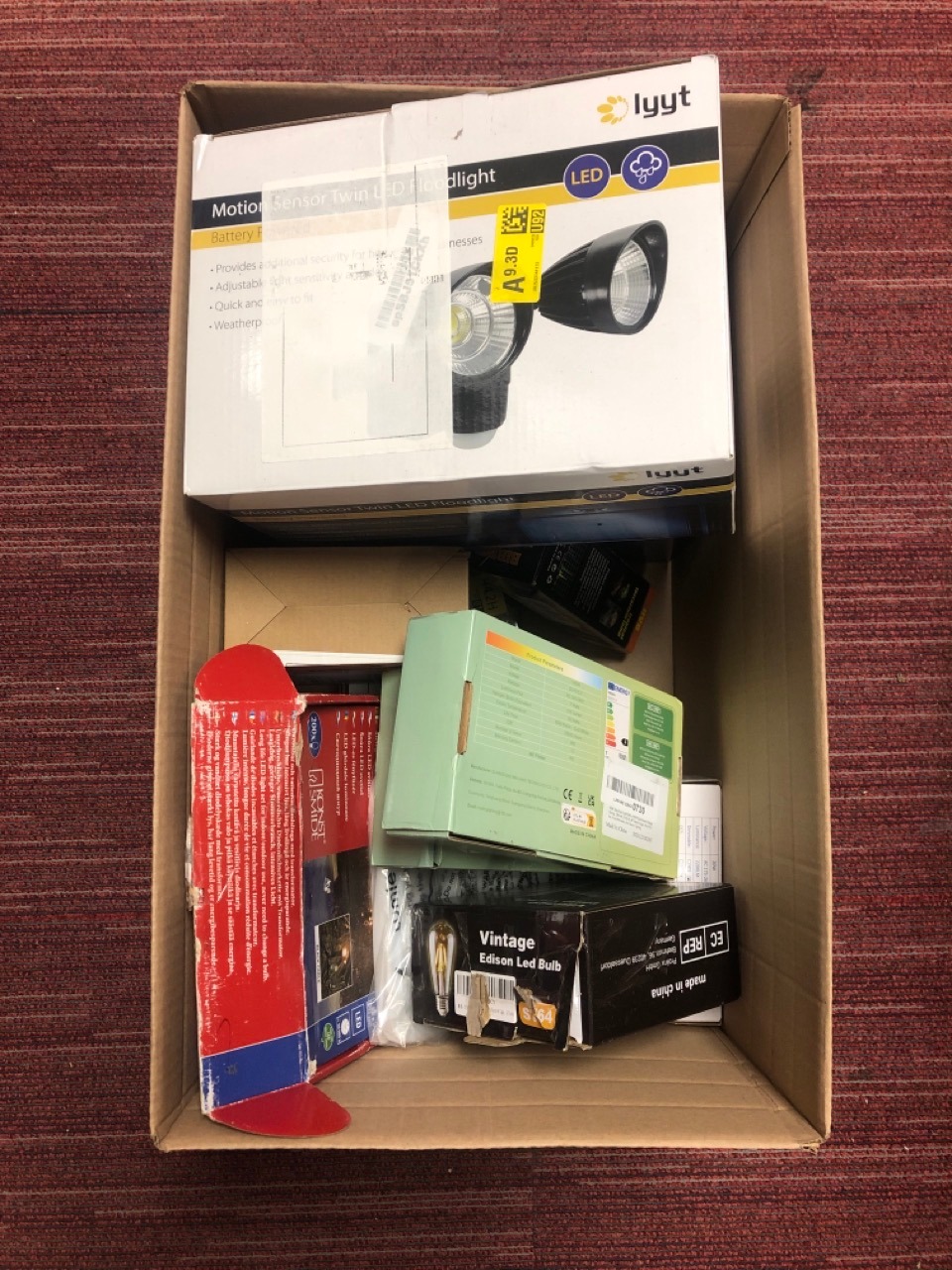 Lot 167  
            Edinburgh SR34 - Delivery Only 

                
QUANTITY OF ITEMS TO INCLUDE VINTAGE EDISON LED LIGHT BULB :: LOCATION - A