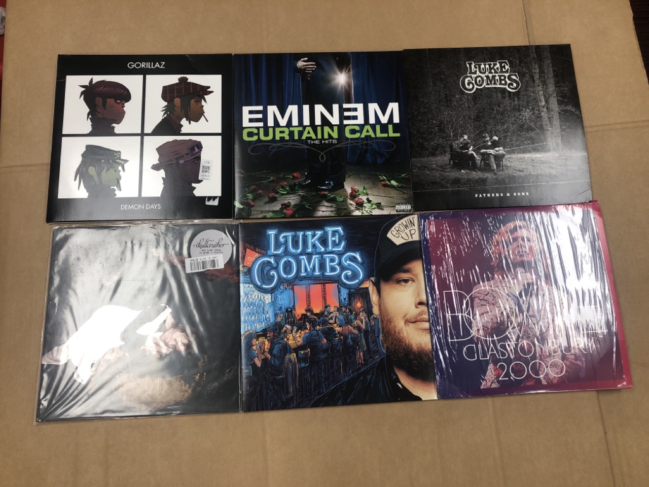 Lot 178  
            Edinburgh SR34 - Delivery Only 

                
QUANTITY OF VINYLS TO INCLUDE CURTAIN CALL: THE HITS [VINYL].:: LOCATION - A