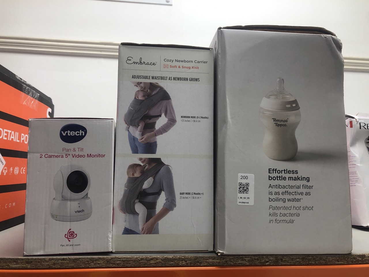 Lot 200  
            Edinburgh SR34 - Delivery Only 

                
QUANTITY OF BABY & TODDLER ITEMS TO INCLUDE VTECH VM924-2 VIDEO BABY MONITOR WITH...