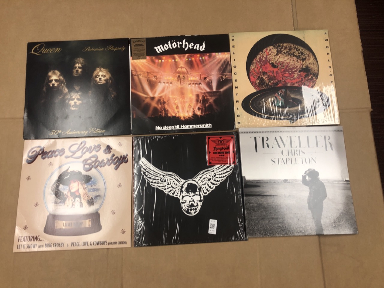 Lot 219  
            Edinburgh SR34 - Delivery Only 

                
QUANTITY OF VINYLS TO INCLUDE BOHEMIAN RHAPSODY / IM IN LOVE WITH MY CAR [VINYL]:...