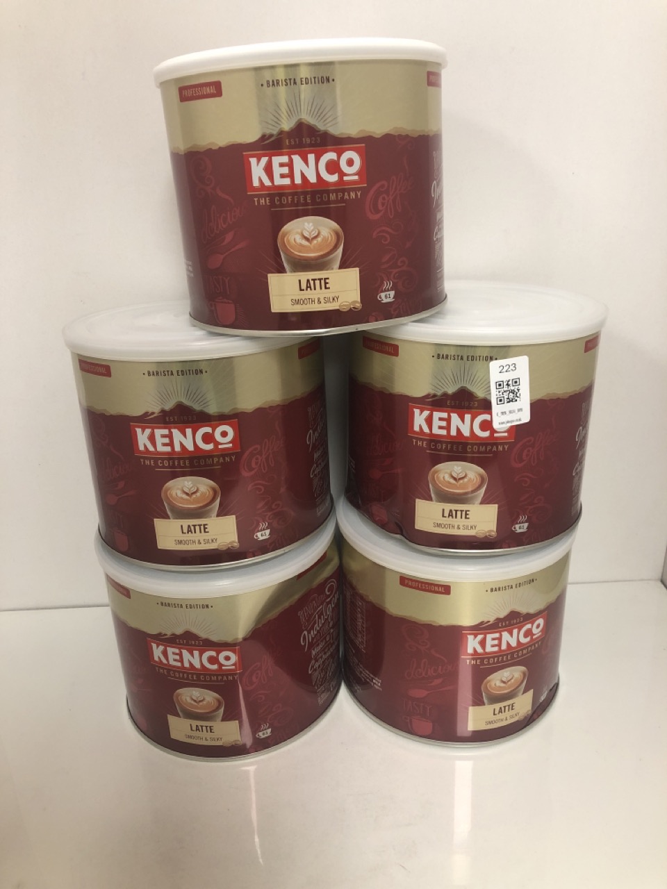 Lot 223  
            Edinburgh SR34 - Delivery Only 

                
QUANTITY OF FOOD & DRINK ITEMS TO INCLUDE KENCO LATTE INSTANT COFFEE TIN 1KG 28/0...
