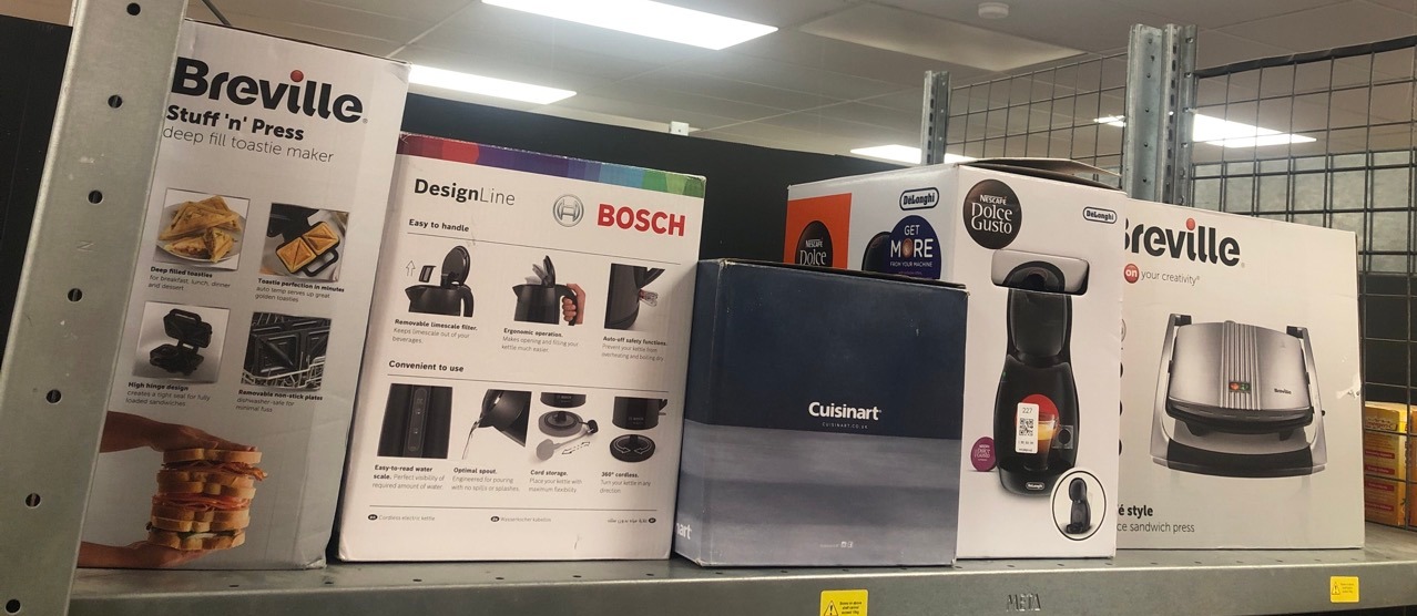 Lot 227  
            Edinburgh SR34 - Delivery Only 

                
QUANTITY OF KITCHEN & APPLIANCES ITEMS TO INCLUDE BREVILLE SANDWICH/PANINI PRESS ...