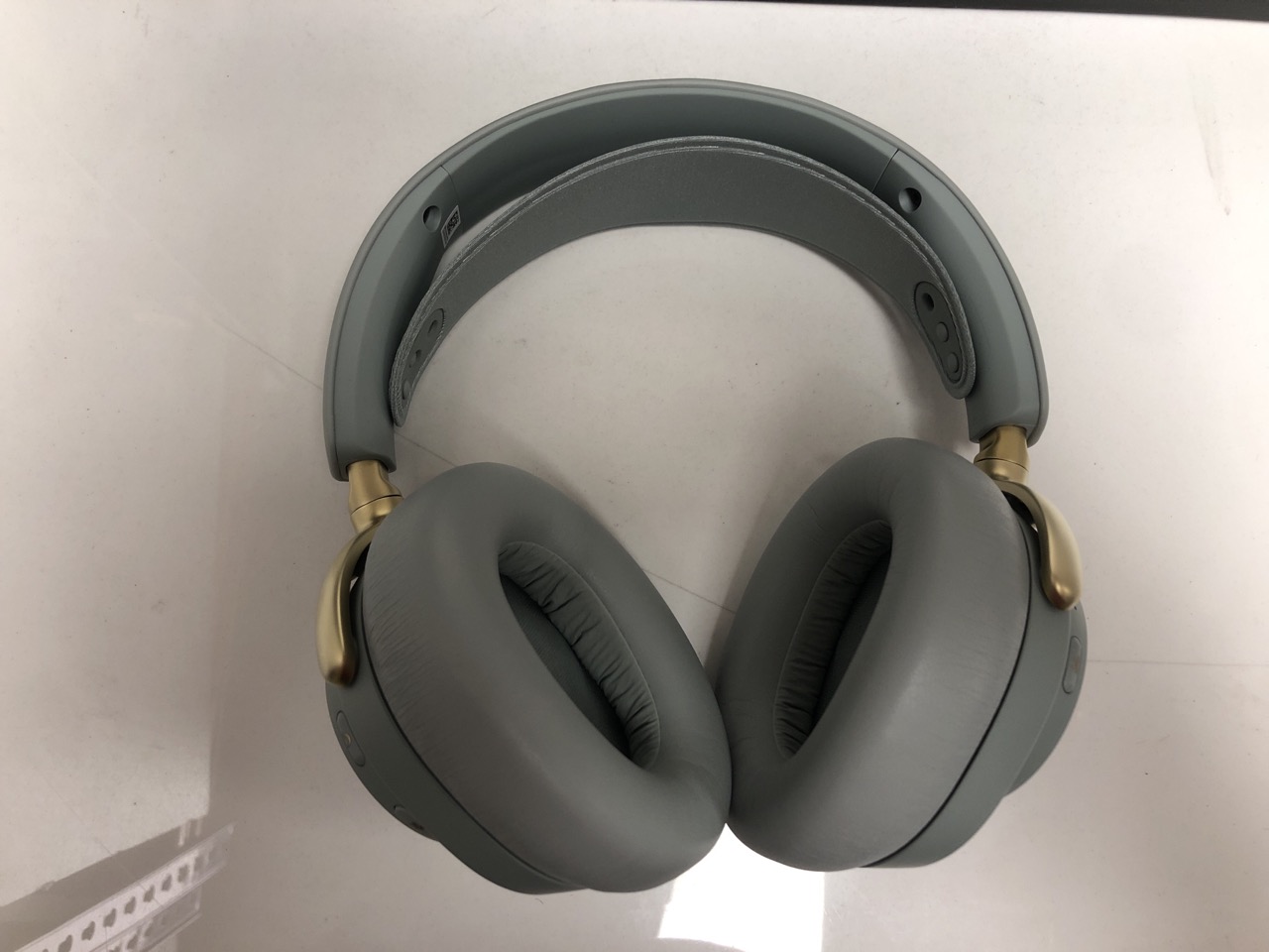 SteelSeries Arctis Nova Elite Wireless Gaming Headset - Hi-Res, ANC, Multi-Platform (Sage & Gold)