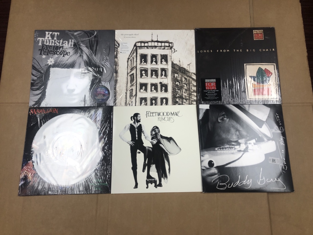 Lot 230  
            Edinburgh SR34 - Delivery Only 

                
QUANTITY OF VINYLS TO INCLUDE SCRIPT FOR A JESTER'S TEAR (2020 STEREO REMIX) [VIN...