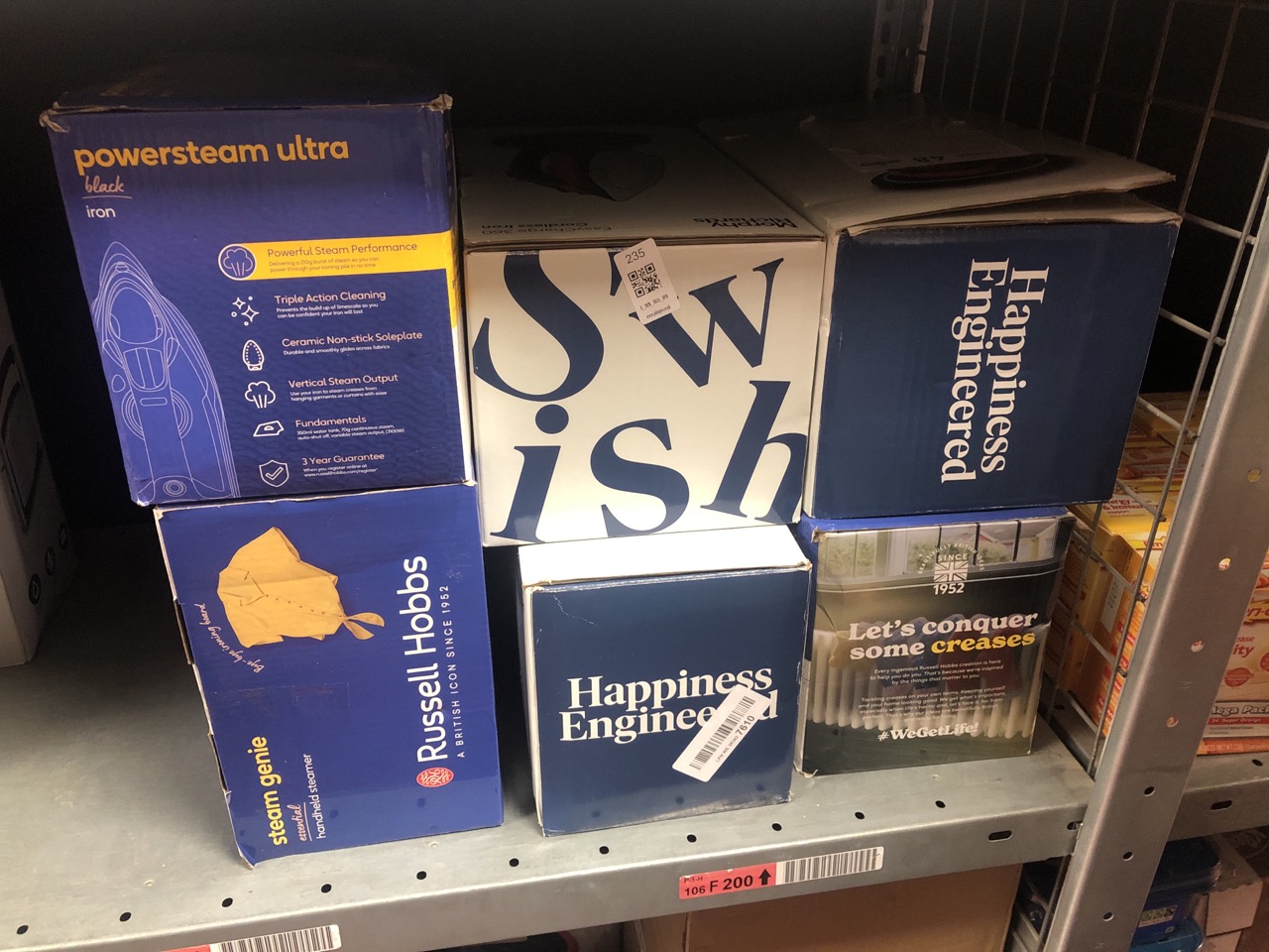 Lot 235  
            Edinburgh SR34 - Delivery Only 

                
QUANTITY OF KITCHEN & APPLIANCES ITEMS TO INCLUDE RUSSELL HOBBS STEAM IRON [3100W...