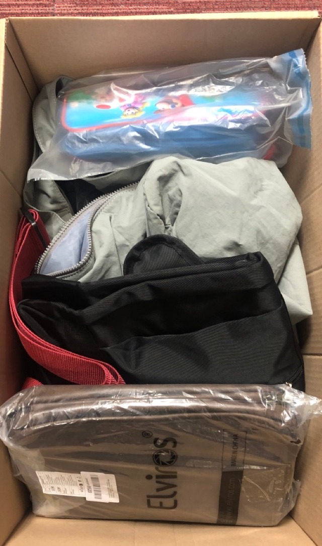 Lot 236  
            Edinburgh SR34 - Delivery Only 

                
QUANTITY OF CLOTHING & APPAREL TO INCLUDE SUPER MARIO PENCIL CASE: LOCATION - B