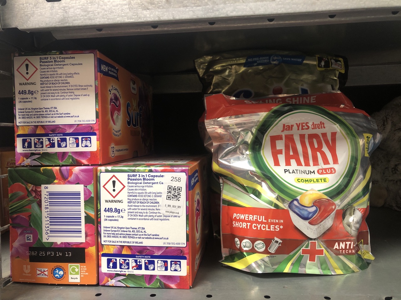 Lot 258  
            Edinburgh SR34 - Delivery Only 

                
QUANTITY OF ITEMS TO INCLUDE SURF 3 IN 1 PASSION BLOOM LAUNDRY WASHING DETERGENT ...