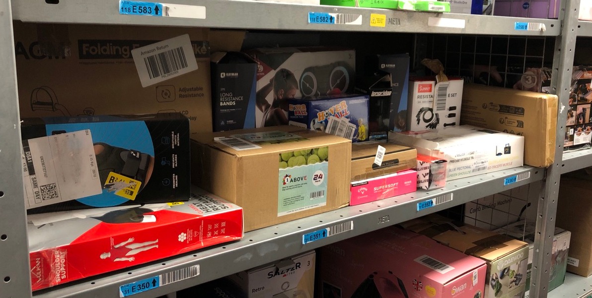 Lot 297  
            Edinburgh SR34 - Delivery Only 

                
QUANTITY OF SPORTS & EXERCISE ITEMS TO INCLUDE SPEEDO UNISEX-ADULT VANQUISHER 3.0...