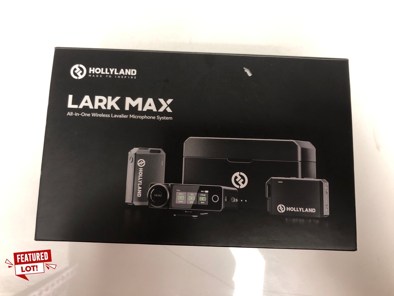 Lot 2  
            Edinburgh SR34 - Delivery Only 

                
HOLLYLAND MICROPHONE TIES SANS FIL LARK MAX DUO ALL IN ONE WIRELESS LAVALIER MICR...