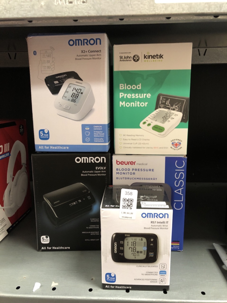 Lot 358  
            Edinburgh SR34 - Delivery Only 

                
QUANTITY OF HEALTH & BEAUTY ITEMS TO INCLUDE OMRON X2+ CONNECT, UPPER ARM BLOOD P...