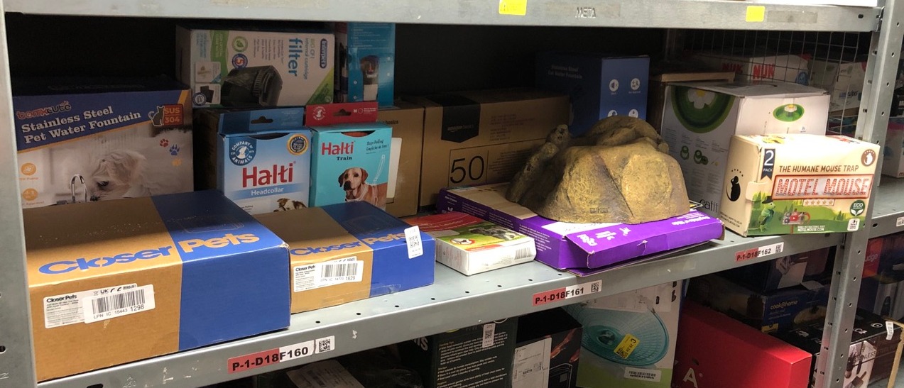 Lot 374  
            Edinburgh SR34 - Delivery Only 

                
QUANTITY OF PET PRODUCTS ITEMS TO INCLUDE BEAPHAR - GENTLE LEADER - HEAD COLLAR F...