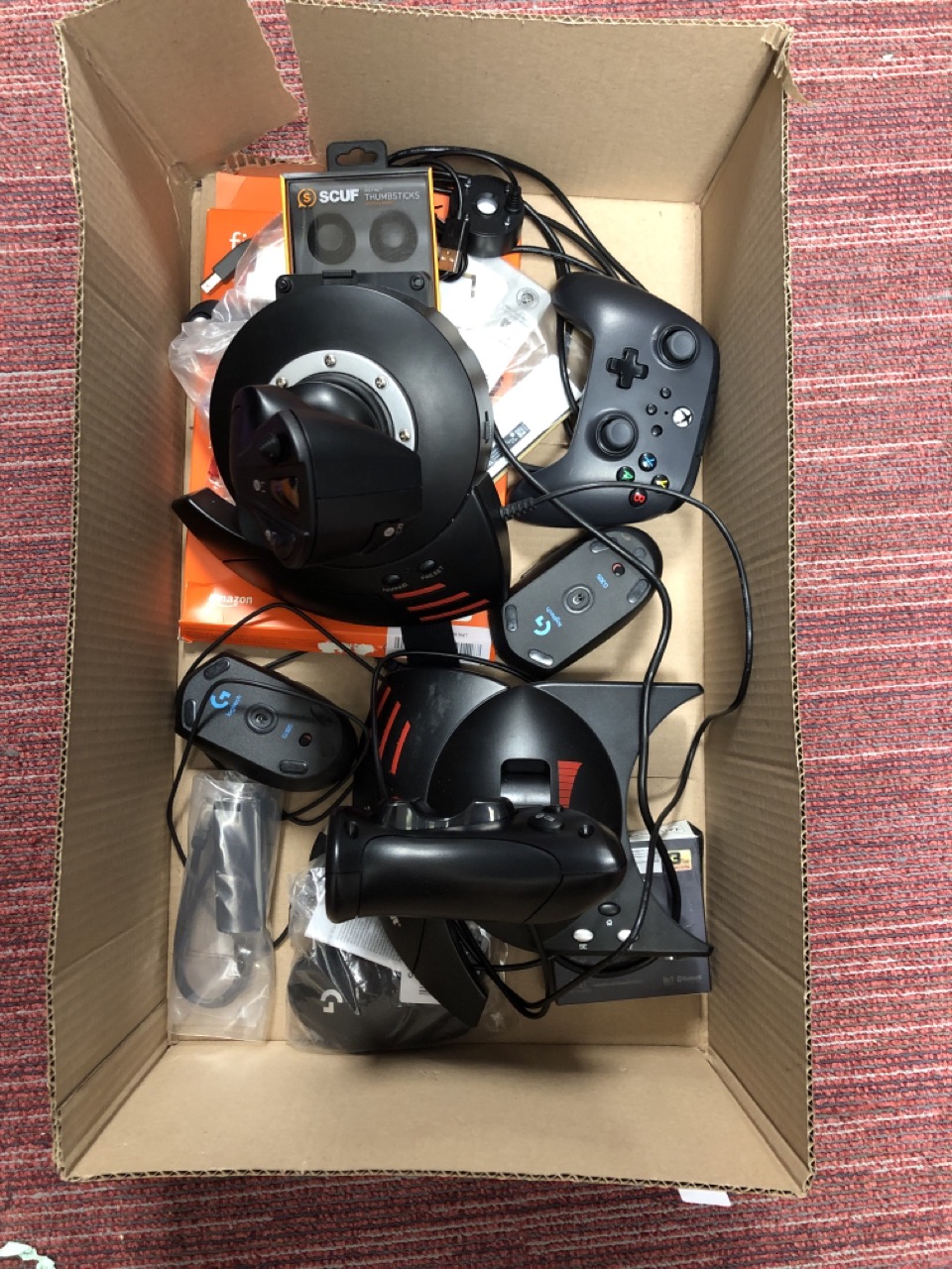 Lot 403  
            Edinburgh SR34 - Delivery Only 

                
QUANTITY OF TECH & GAMING TO INCLUDE LOGITECH WIRELESS MOUSE: LOCATION - D