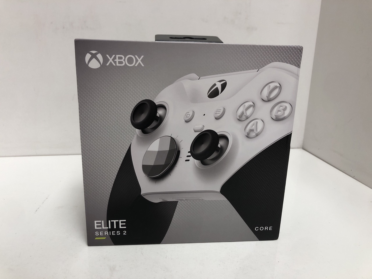Lot 41  
            Edinburgh SR34 - Delivery Only 

                
XBOX ELITE BLUETOOTH WIRELESS CONTROLLER SERIES 2 - CORE EDITION (WHITE) FOR PC, ...