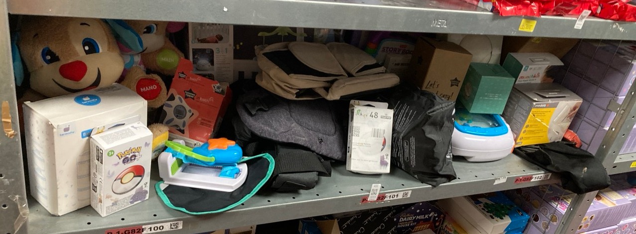 Lot 420  
            Edinburgh SR34 - Delivery Only 

                
QUANTITY OF BABY & TODDLER ITEMS TO INCLUDE BÉABA, BABY NIGHTLIGHT WITH 3-COLOUR ...