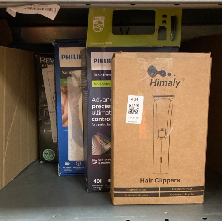 Lot 484  
            Edinburgh SR34 - Delivery Only 

                
QUANTITY OF HEALTH & BEAUTY ITEMS TO INCLUDE PHILIPS BEARD & STUBBLE TRIMMER/HAIR...
