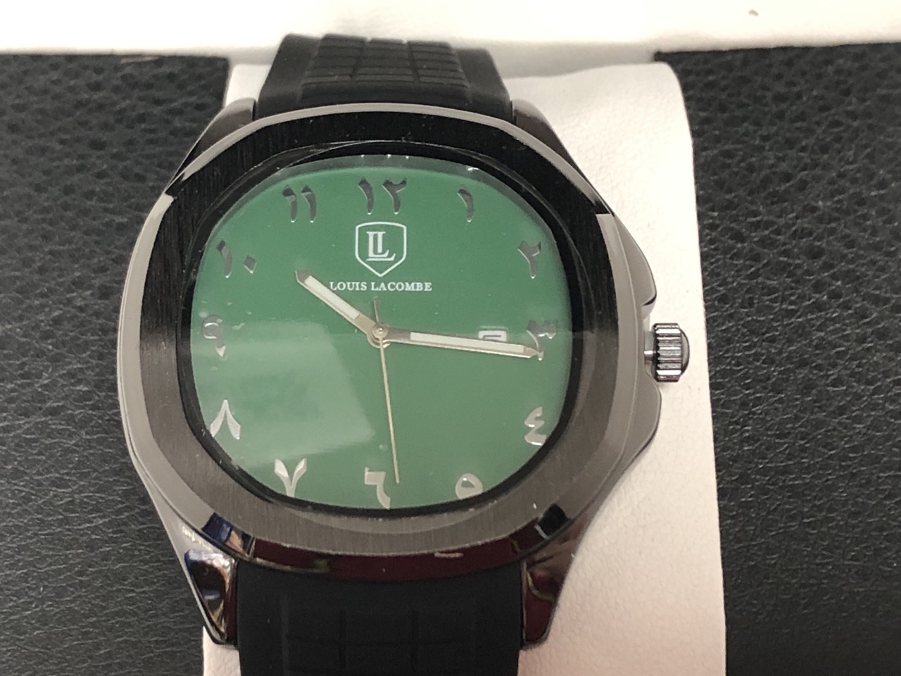 Lot 48  
            Edinburgh SR34 - Delivery Only 

                
MENS LOUIS LACOMBE WATCH - DATE FUNCTION - 3ATM WATER RESISTANT : LOCATION - TOP 50