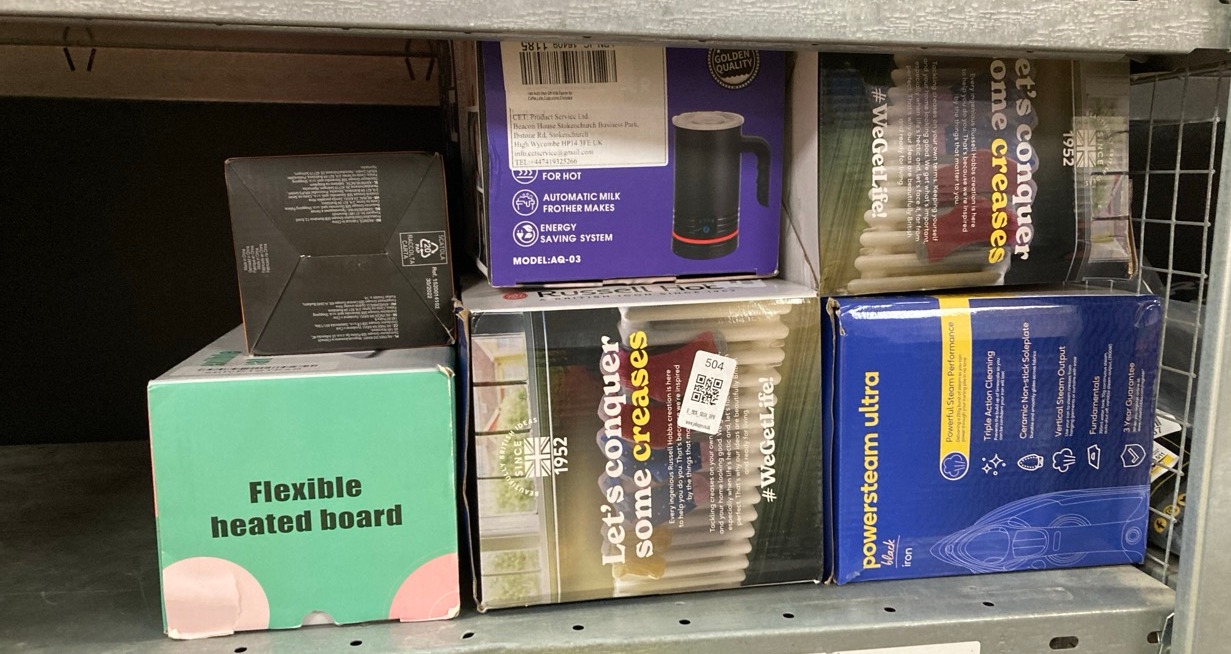 Lot 504  
            Edinburgh SR34 - Delivery Only 

                
QUANTITY OF KITCHEN & APPLIANCES ITEMS TO INCLUDE KRUPS F2034238 COFFEE MILL AND ...