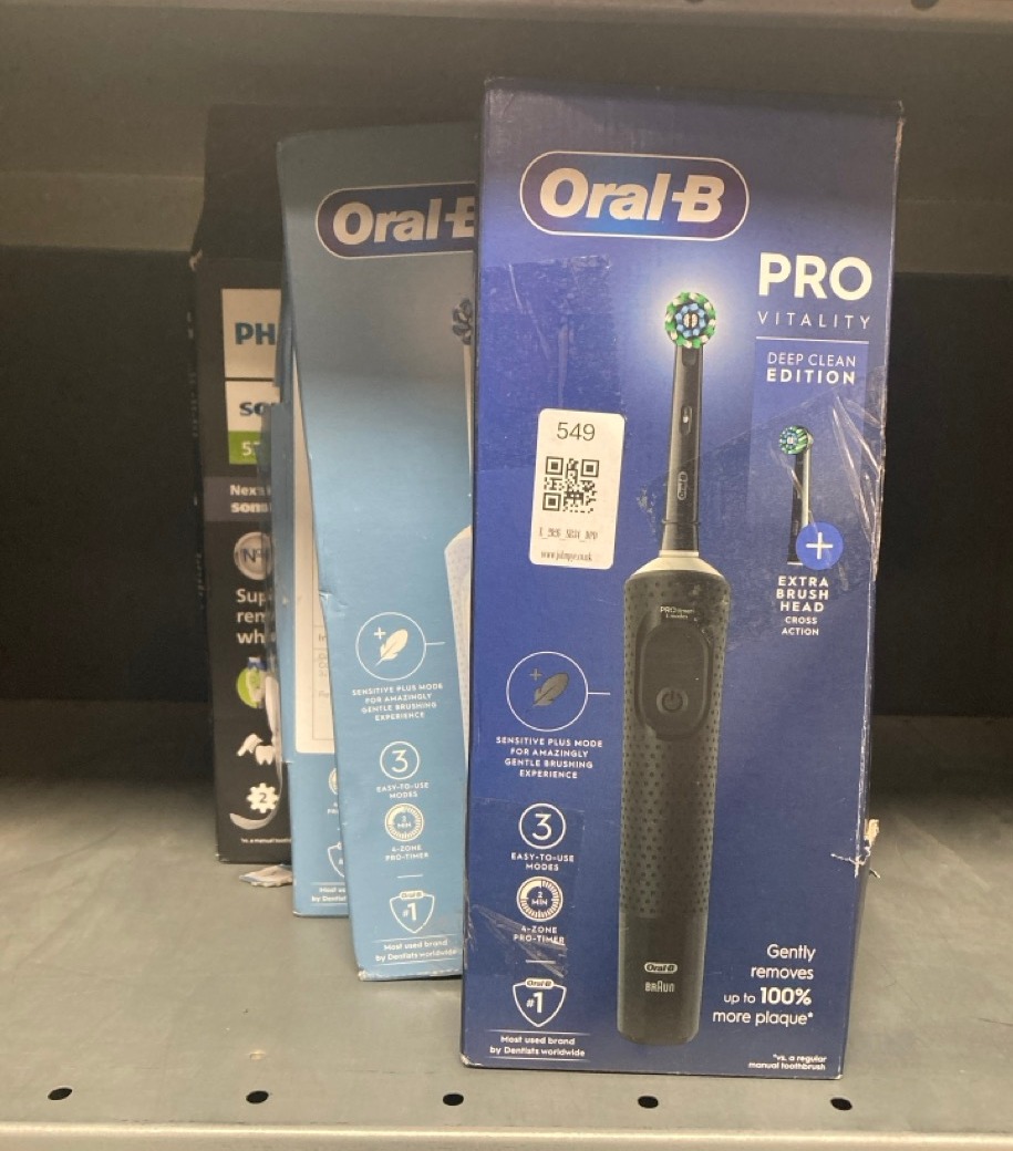 Lot 549  
            Edinburgh SR34 - Delivery Only 

                
QUANTITY OF HEALTH & BEAUTY ITEMS TO INCLUDE ORAL-B VITALITY PRO ELECTRIC TOOTHBR...