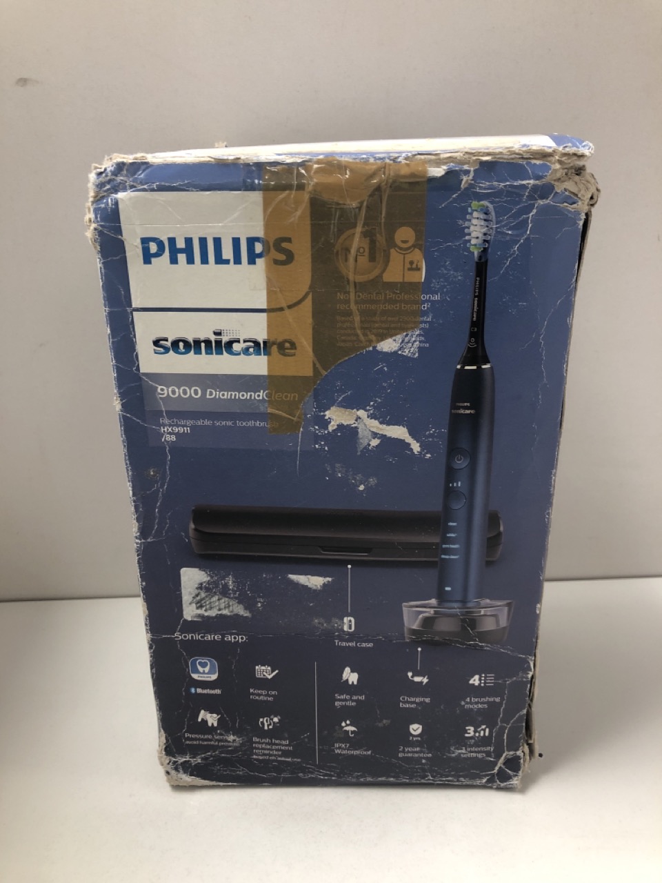Lot 598  
            Edinburgh SR34 - Delivery Only 

                
PHILIPS SONICARE 9000 DIAMONDCLEAN RECHARGEABLE SONIC TOOTHBRUSH.: LOCATION - H