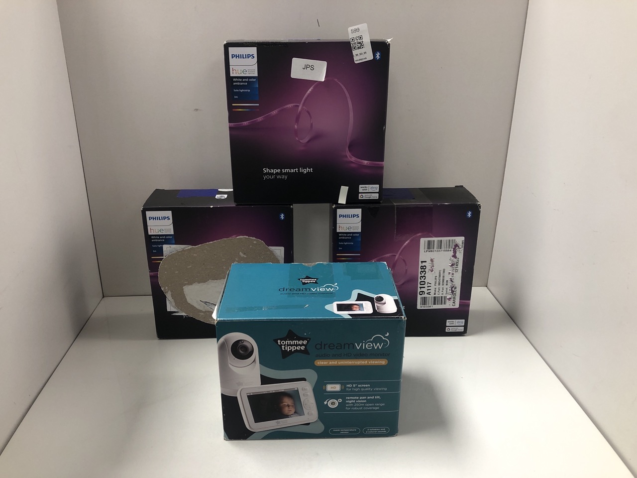 Lot 599  
            Edinburgh SR34 - Delivery Only 

                
QUANTITY OF TECH & GAMING ITEMS TO INCLUDE PHILIPS HUE INDOOR 3-METER SMART LED S...