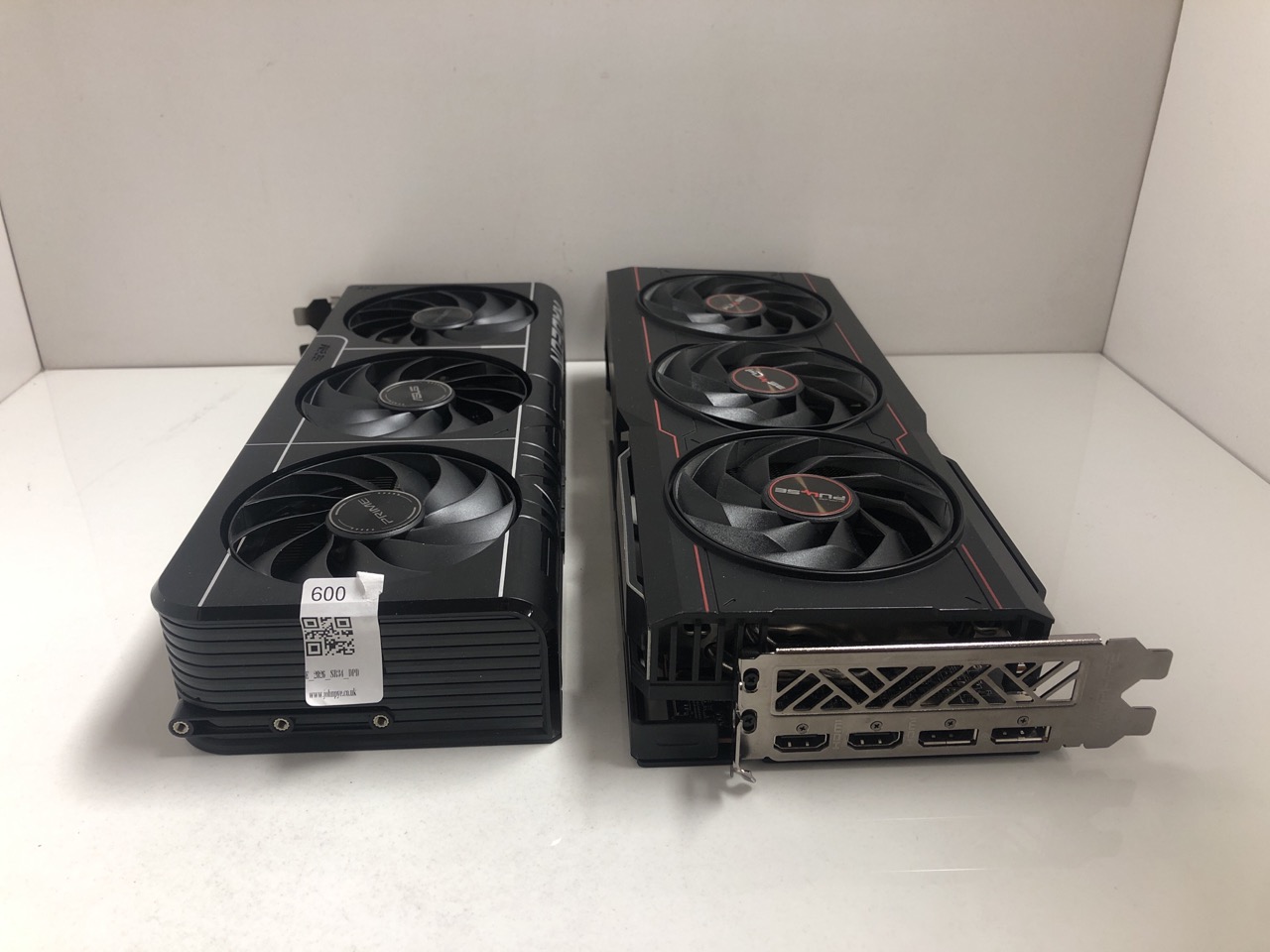 Lot 600  
            Edinburgh SR34 - Delivery Only 

                
COMPUTER GRAPHICS CARD SMASHED/SALVAGE/SPARES [JPTE101425]: LOCATION - H