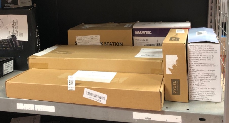 Lot 697  
            Edinburgh SR34 - Delivery Only 

                
QUANTITY OF TECH & GAMING ITEMS TO INCLUDE KALAW WEATHER STATION WITH OUTDOOR IND...