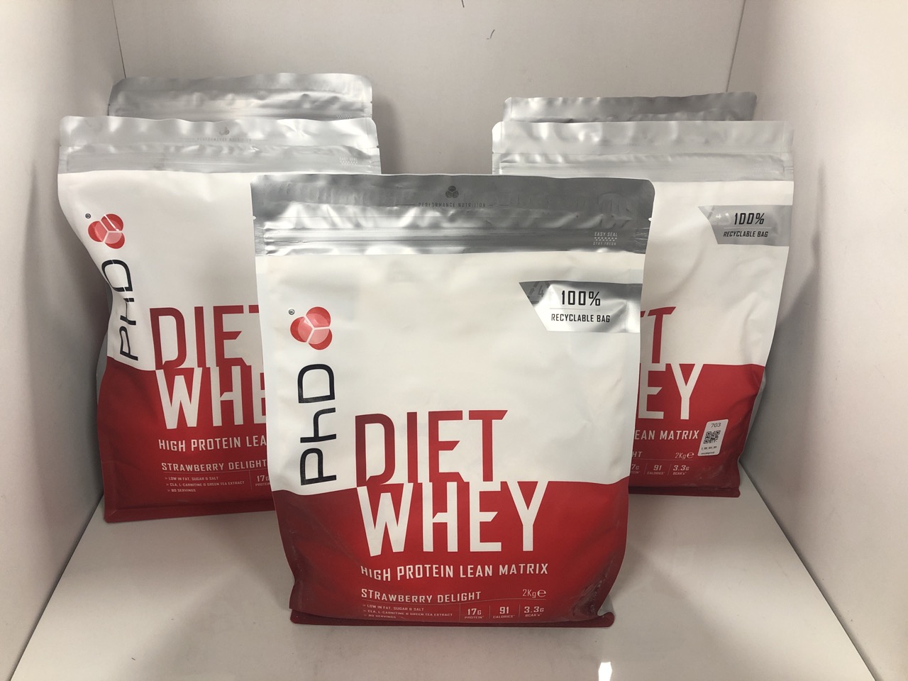 Lot 704  
            Edinburgh SR34 - Delivery Only 

                
5 X PHD NUTRITION DIET WHEY LOW CALORIE PROTEIN POWDER, LOW CARB, HIGH PROTEIN LE...