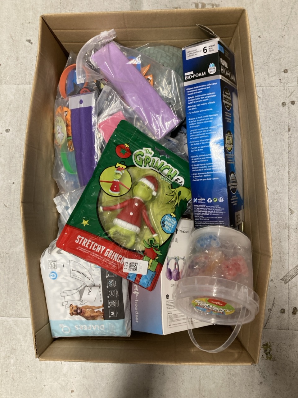 Lot 123  
            Edinburgh SR33 - Delivery Only 

                
QUANTITY OF ITEMS TO INCLUDE FLUVAL FX2 RIPPLED BIO-FOAM A227 FILTER MEDIA 2-PACK...