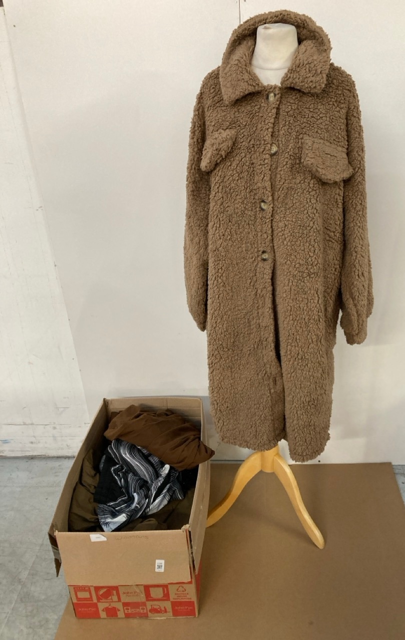 Lot 136  
            Edinburgh SR33 - Delivery Only 

                
QUANTITY OF CLOTHING & APPAREL ITEMS TO INCLUDE A BROWN DRESS SIZE S: LOCATION - B