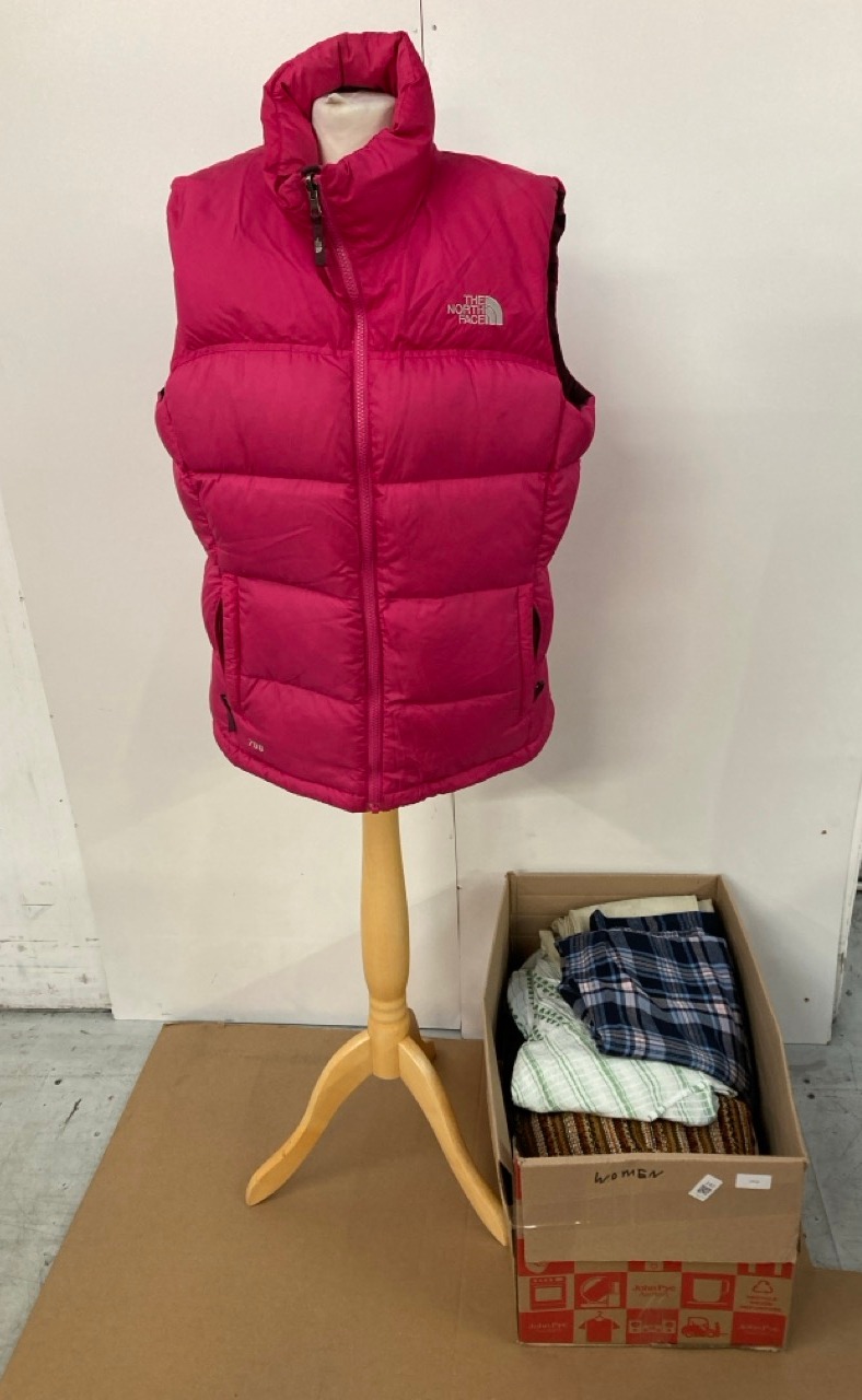 Lot 142  
            Edinburgh SR33 - Delivery Only 

                
QUANTITY OF CLOTHING & APPAREL ITEMS TO INCLUDE WOMENS PINK NORTH FACE BODYWARMER...