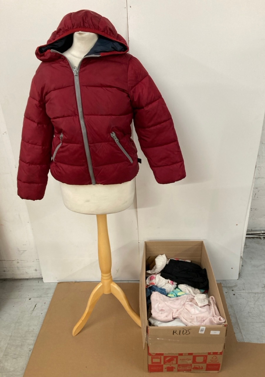 Lot 149  
            Edinburgh SR33 - Delivery Only 

                
QUANTITY OF CLOTHING & APPAREL ITEMS TO INCLUDE KIDS RALPH LAUREN POLO JUMPER AGE...