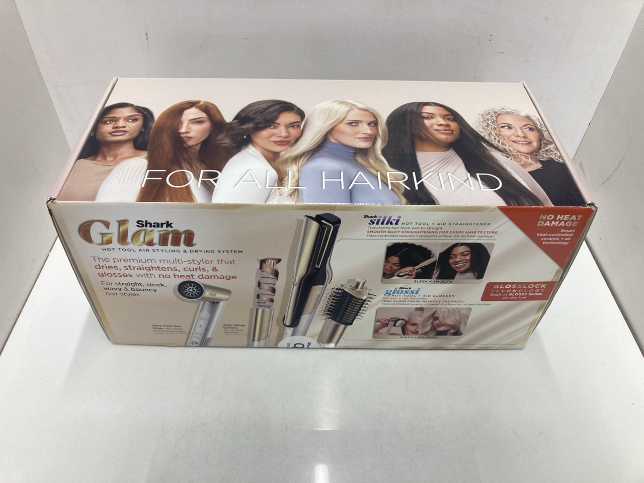 Lot 20  
            Edinburgh SR33 - Delivery Only 

                
SHARK GLAM SLEEK STRAIGHT WAVES & CURLS MULTI-STYLER HD6051SUK.: LOCATION - TOP 5...