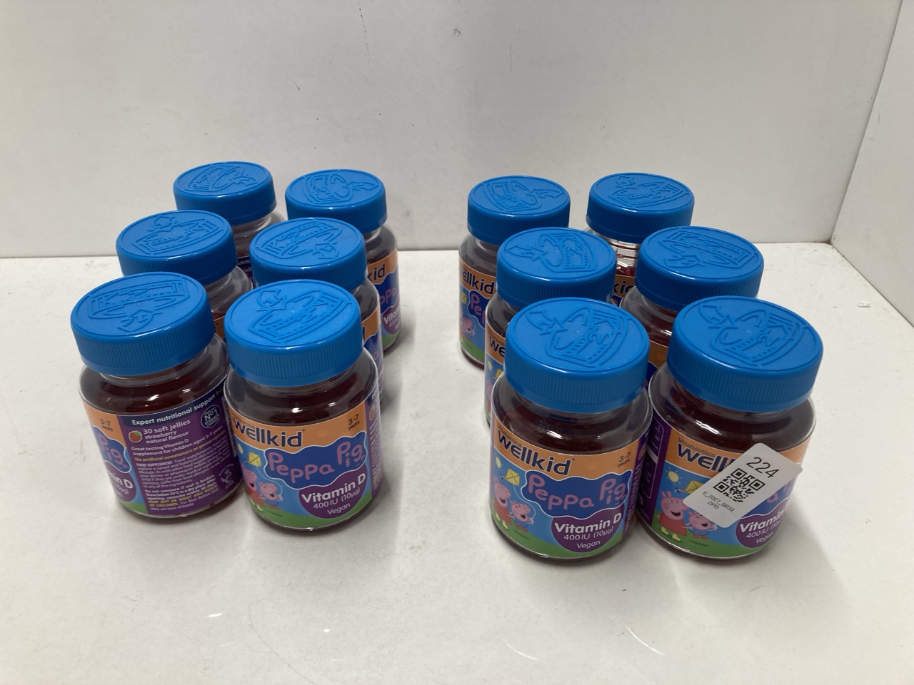 Lot 224  
            Edinburgh SR33 - Delivery Only 

                
12 X WELLKID VITABIOTICS PEPPA PIG VITAMIN D SOFT JELLIES, GUMMY, 30 PACK - BEST ...