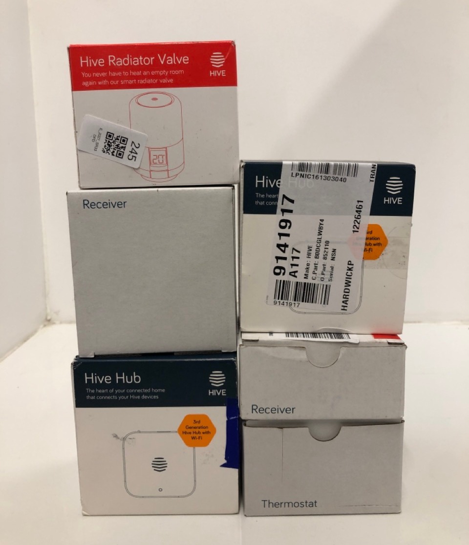 Lot 245  
            Edinburgh SR33 - Delivery Only 

                
QUANTITY OF TOOLS & HOME IMPROVEMENT ITEMS TO INCLUDE HIVE NANO 3: LOCATION - D