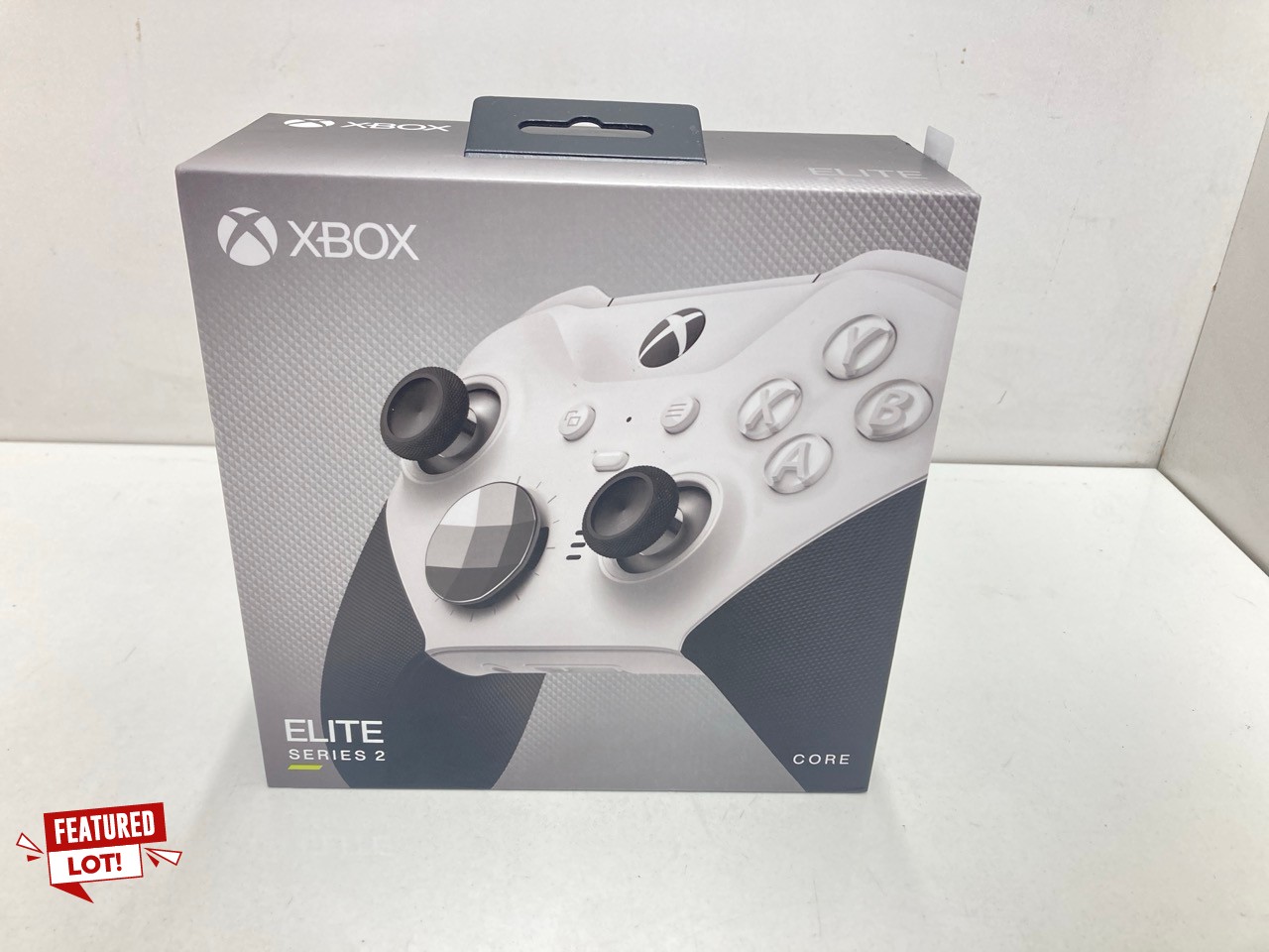 Lot 24  
            Edinburgh SR33 - Delivery Only 

                
XBOX ELITE BLUETOOTH WIRELESS CONTROLLER SERIES 2 - CORE EDITION (WHITE) FOR PC, ...