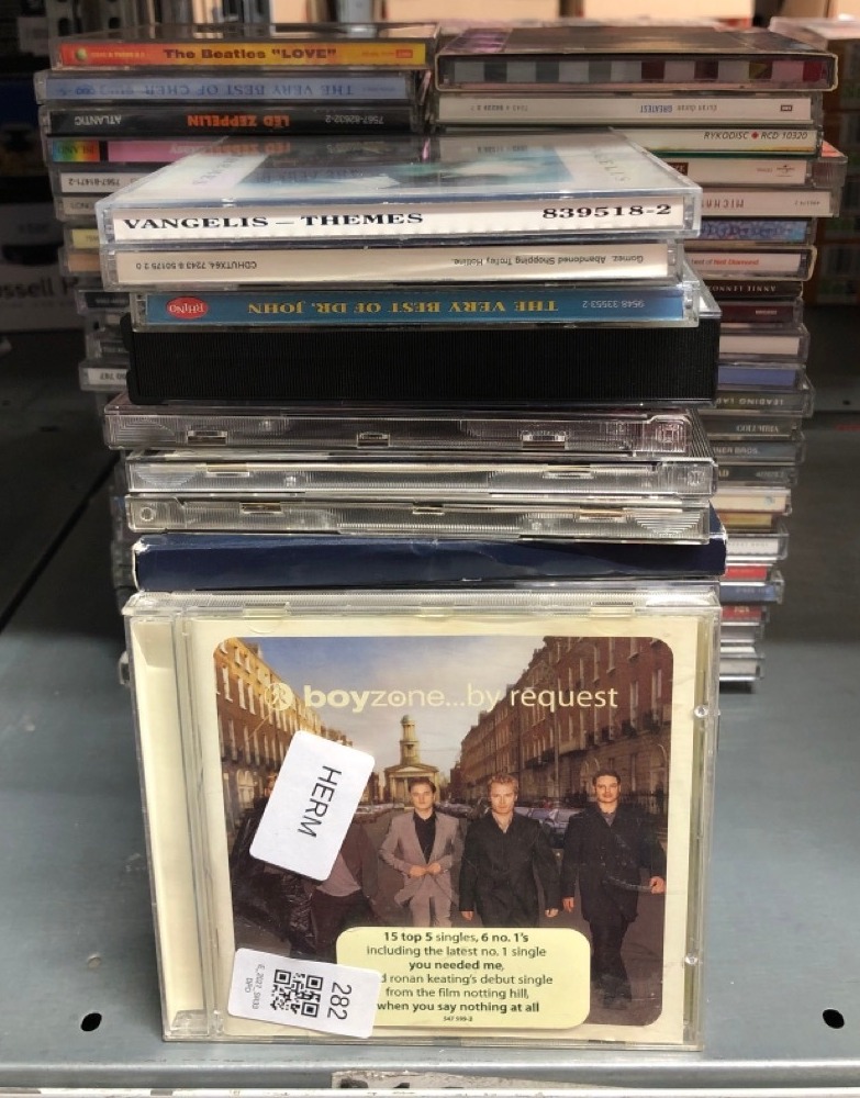 Lot 282  
            Edinburgh SR33 - Delivery Only 

                
QUANTITY OF TV & AUDIO ITEMS TO INCLUDE ...BY REQUEST: LOCATION - D