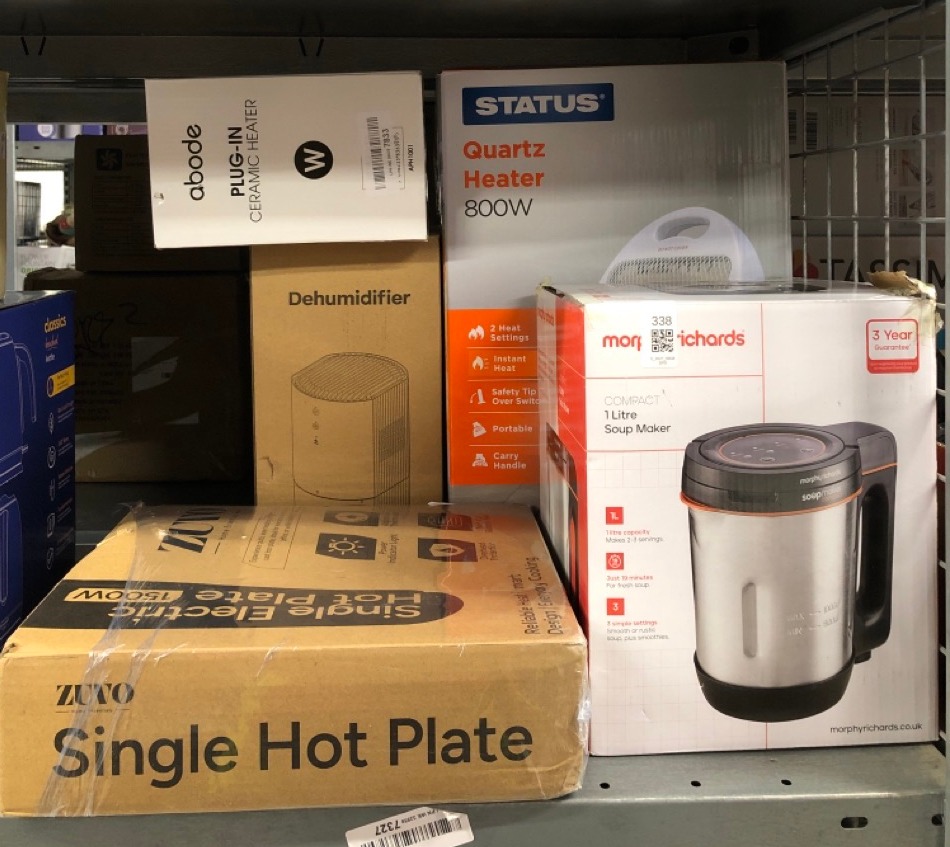 Lot 338  
            Edinburgh SR33 - Delivery Only 

                
QUANTITY OF KITCHEN & APPLIANCES ITEMS TO INCLUDE MORPHY RICHARDS COMPACT SOUP MA...