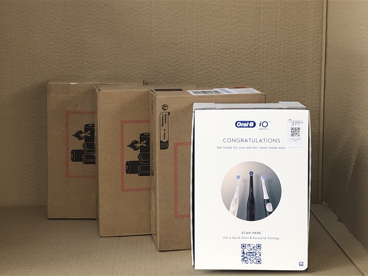 Lot 377  
            Edinburgh SR33 - Delivery Only 

                
QUANTITY OF HEALTH & BEAUTY ITEMS TO INCLUDE ORAL B I SERIES 2 ELECTRIC TOOTHBRUS...