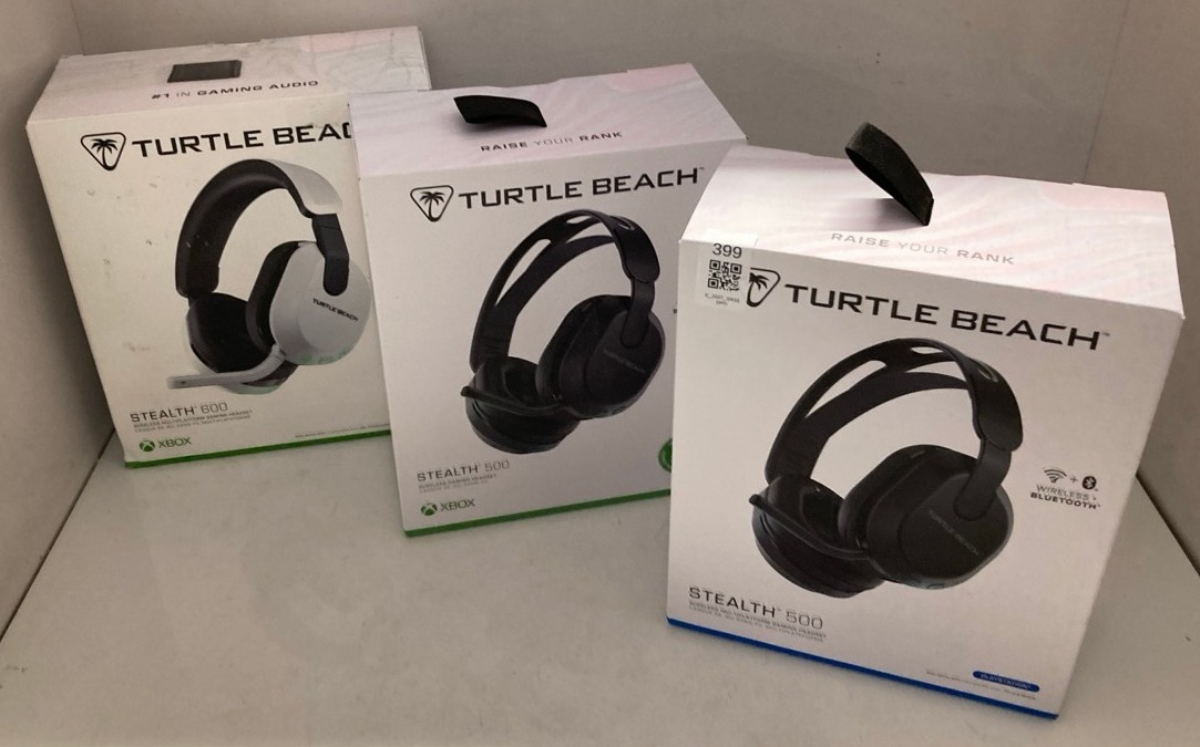 Lot 399  
            Edinburgh SR33 - Delivery Only 

                
QUANTITY OF TECH & GAMING ITEMS TO INCLUDE TURTLE BEACH STEALTH 500P BLACK PLAYST...