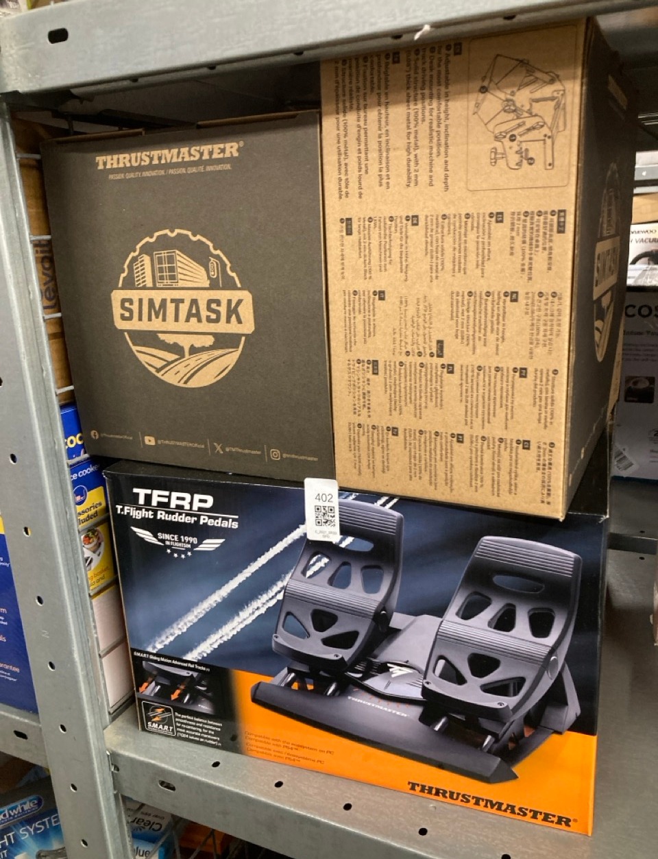 Lot 402  
            Edinburgh SR33 - Delivery Only 

                
QUANTITY OF TECH & GAMING ITEMS TO INCLUDE THRUSTMASTER SIMTASK STEERING - HIGH-P...
