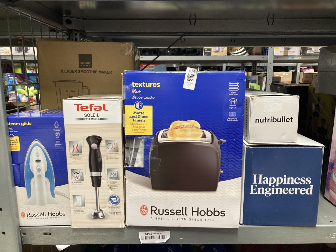 Lot 434  
            Edinburgh SR33 - Delivery Only 

                
QUANTITY OF KITCHEN & APPLIANCES ITEMS TO INCLUDE RUSSELL HOBBS TEXTURES 2 SLICE ...