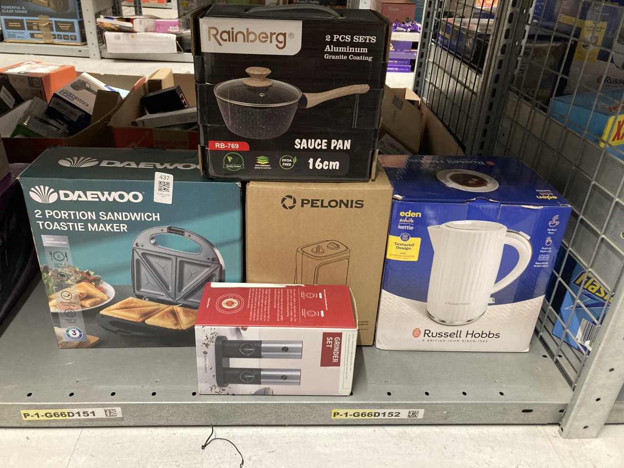 Lot 437  
            Edinburgh SR33 - Delivery Only 

                
QUANTITY OF KITCHEN & APPLIANCES ITEMS TO INCLUDE RUSSELL HOBBS ELECTRIC KETTLE (...