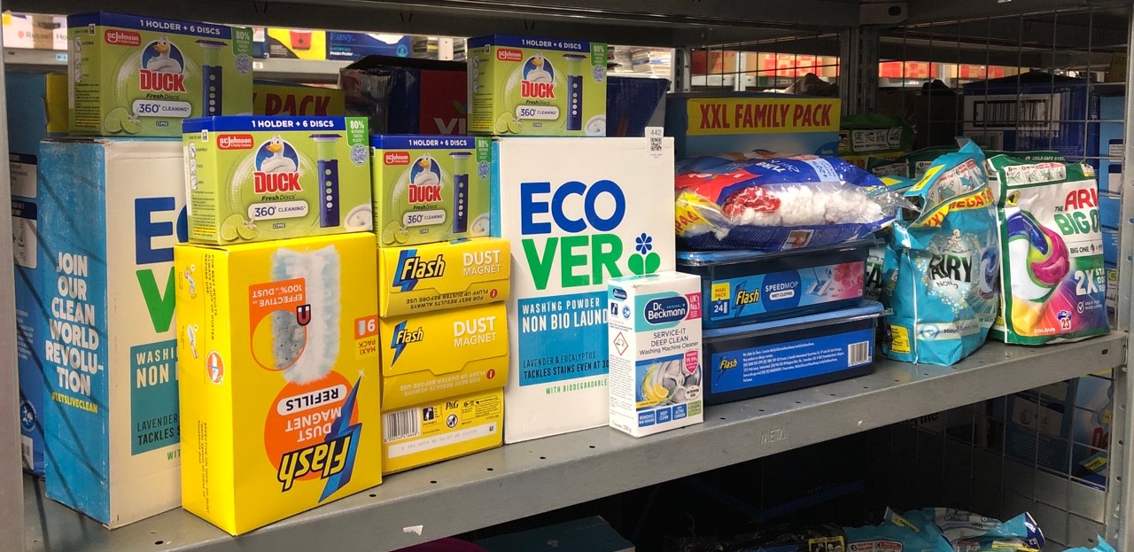 Lot 442  
            Edinburgh SR33 - Delivery Only 

                
QUANTITY OF ITEMS TO INCLUDE DR. BECKMANN SERVICE-IT DEEP CLEAN WASHING MACHINE C...