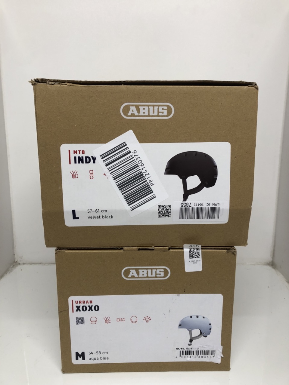 Lot 455  
            Edinburgh SR33 - Delivery Only 

                
ABUS XOXO BIKE HELMET - CITY HELMET IN SKATER LOOK - HELMET FOR SKATEBOARD, BIKE,...