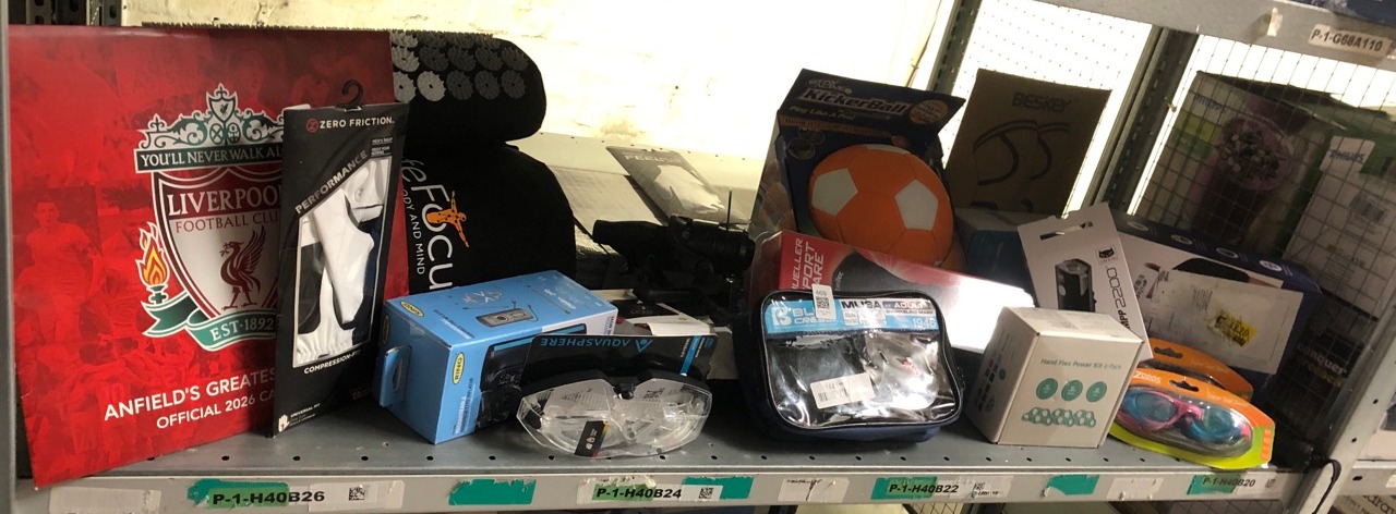 Lot 469  
            Edinburgh SR33 - Delivery Only 

                
QUANTITY OF SPORTS & EXERCISE ITEMS TO INCLUDE ZERO FRICTION MEN'S COMPRESSION SY...